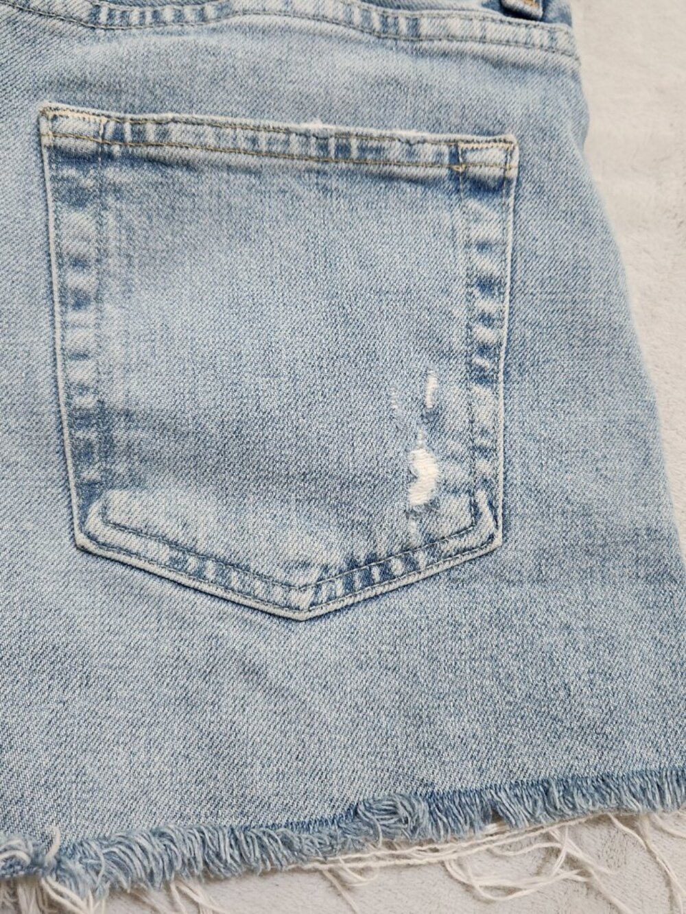 AG Alexxis Womens Shorts Size 26 R High Waist Wedgie Button Fly Grunge Frayed - Picture 13 of 16